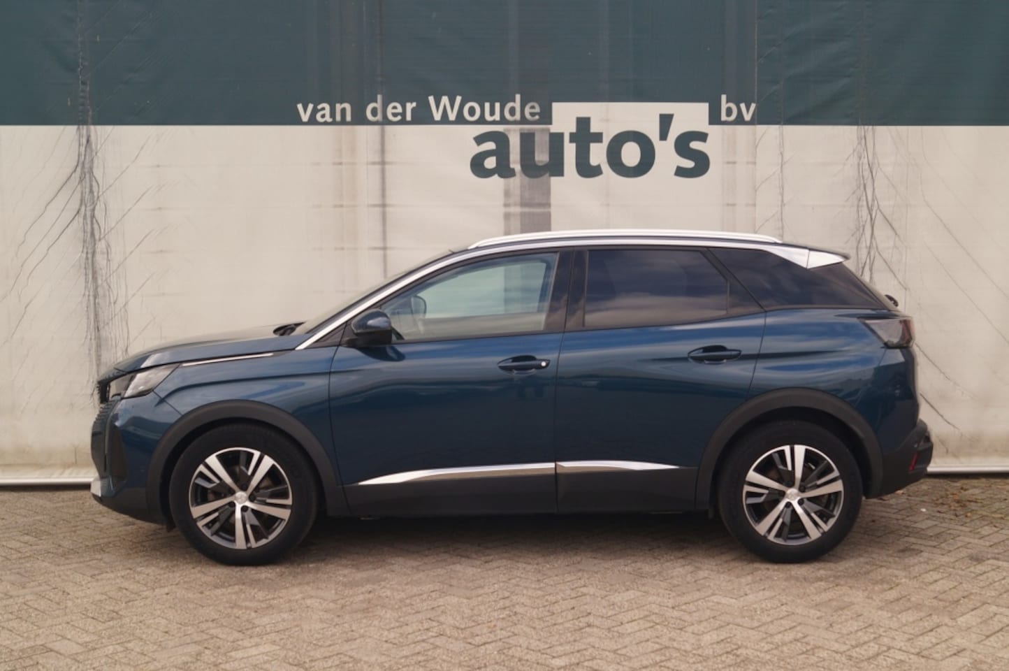 Peugeot 3008 - 1.2 PureTech 130pk Allure -NAVI-ECC-PDC-CAM- - AutoWereld.nl