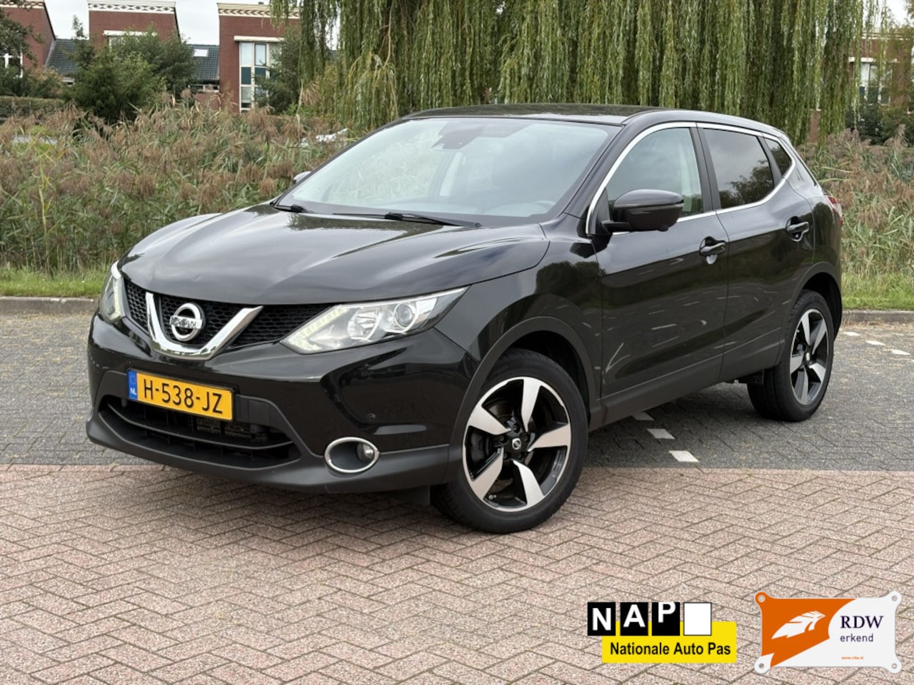 Nissan Qashqai - 1.2 Acenta / Rijdt super / Probleemloos / APK2027 - AutoWereld.nl