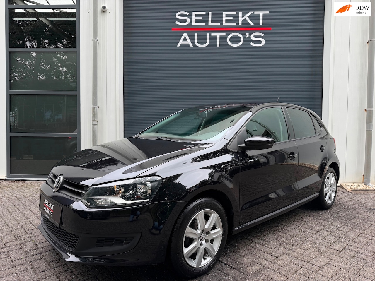 Volkswagen Polo - 1.4-16V Comfortline 86 Pk Airco/Elekt Ramen/Elekt Spiegels/Apple Car Play/Android Auto/Blu - AutoWereld.nl