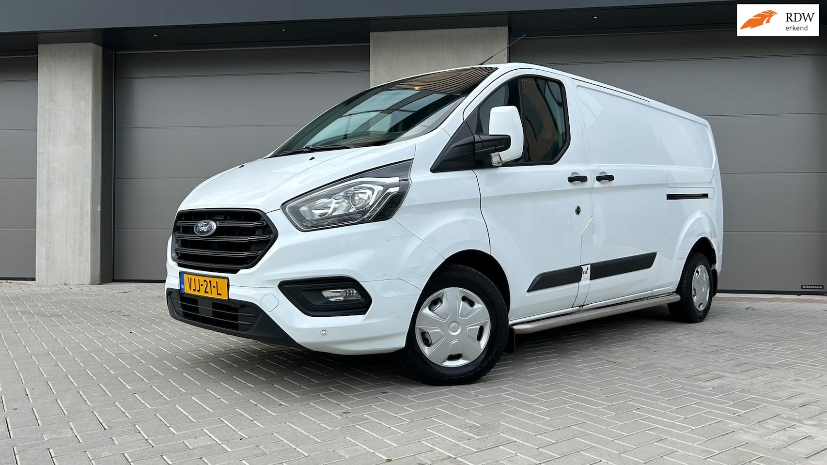 Ford Transit Custom - 300 2.0 TDCI L2H1, 3 Persoons, Apple Carplay, EX BTW! - AutoWereld.nl