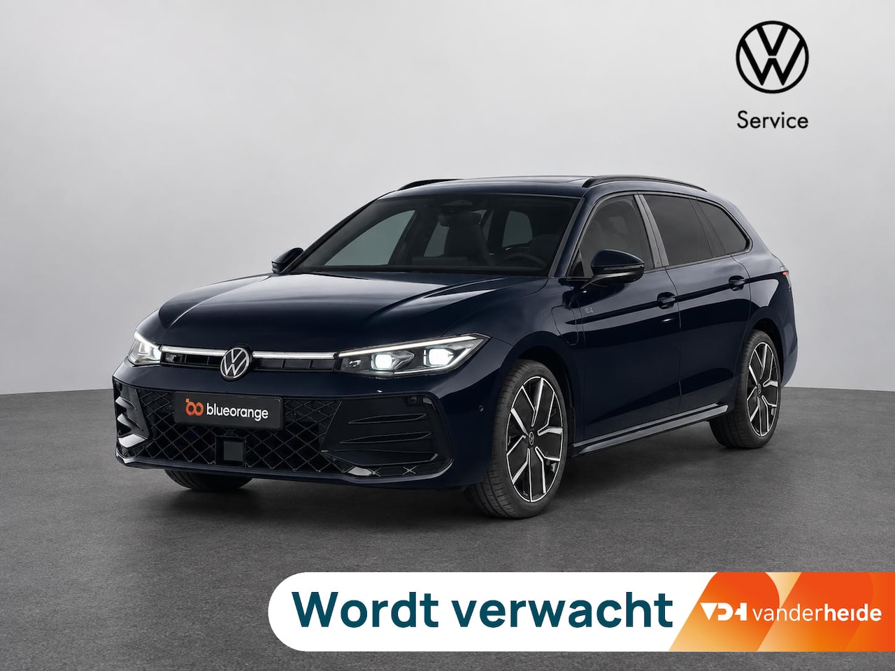 Volkswagen Passat Variant - 1.5 eHybrid R-Line Edition 272PK DSG Panoramadak, Trekhaak, Black Style, Leder, Memorystoe - AutoWereld.nl