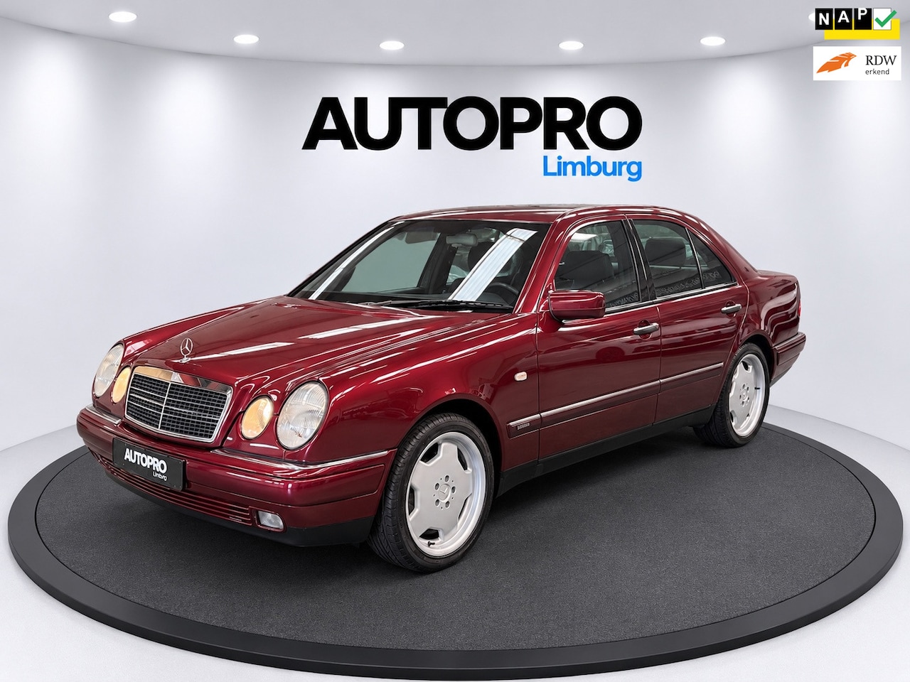 Mercedes-Benz E-klasse - 200 Elegance| 1e eigenaar|Org NL - AutoWereld.nl