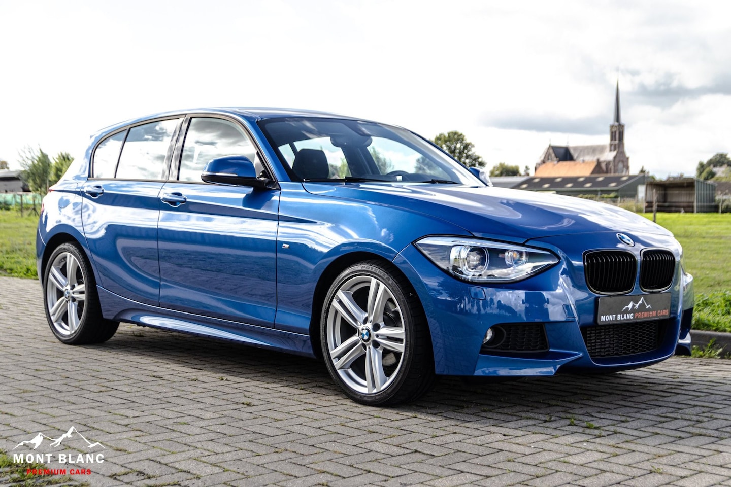 BMW 1-serie - 116i M Pakket|M sport-onderstel|Cruise control - AutoWereld.nl