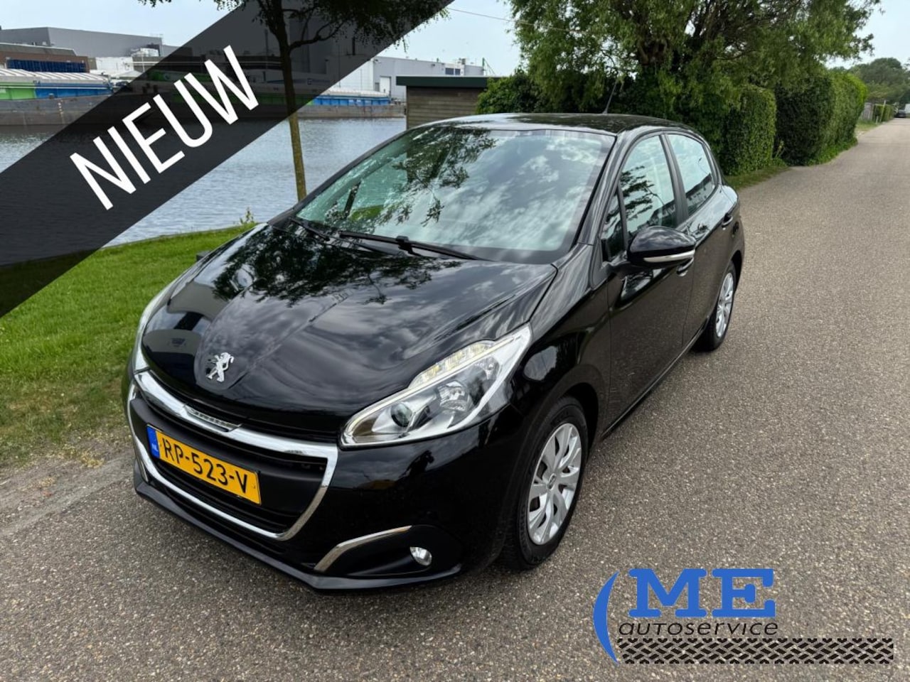 Peugeot 208 - 1.2 PureTech Blue Lion|Airco|5drs|navi - AutoWereld.nl