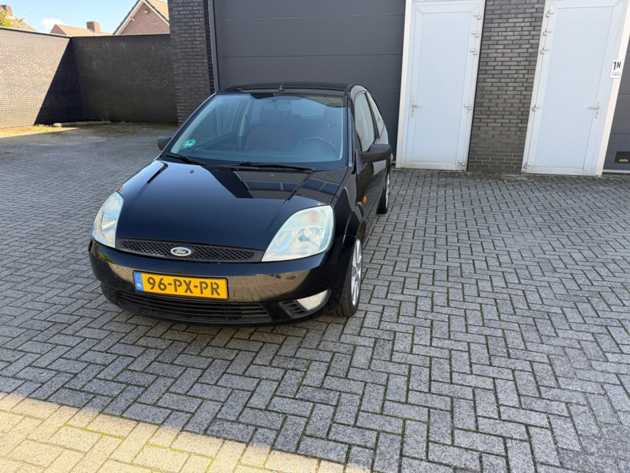 Ford Fiesta - 1.6-16V Futura 1.6-16V Futura - AutoWereld.nl