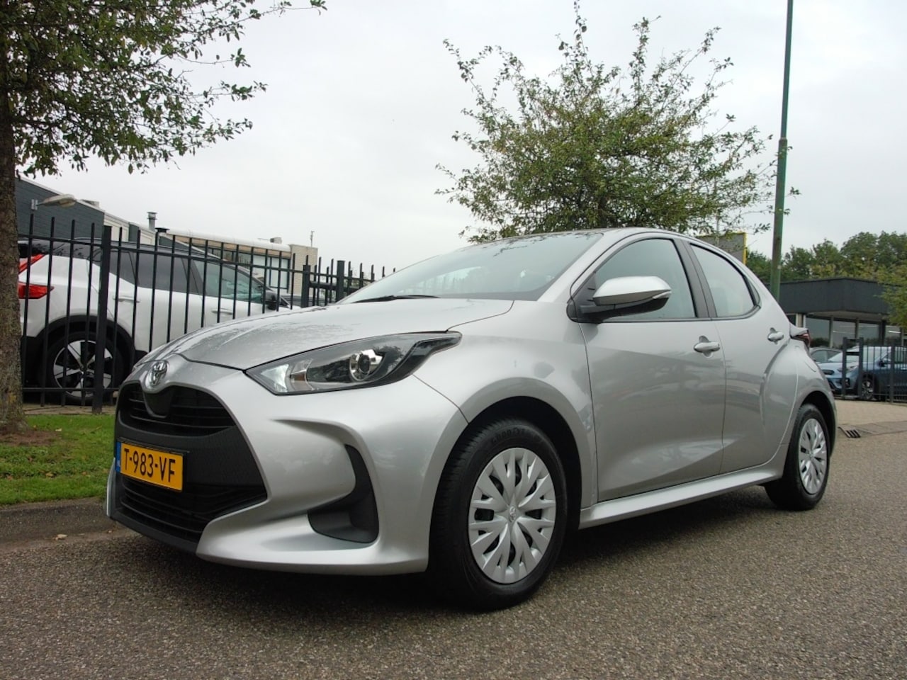 Toyota Yaris - 1.5 VVT-i 125pk Active Airco Multi Media - AutoWereld.nl