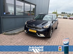 Kia Niro - 1.6 GDi Hybrid Automaat DynamicLine CAMERA/CARPLAY/CLIMA/CRUISE/PDC