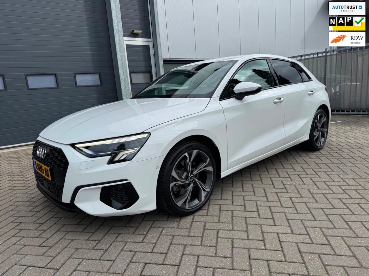 Audi A3 Sportback - 35 TFSI Business edition 35 TFSI Business edition, LED, PDC, Navi, 1e eig, BTW etc. - AutoWereld.nl