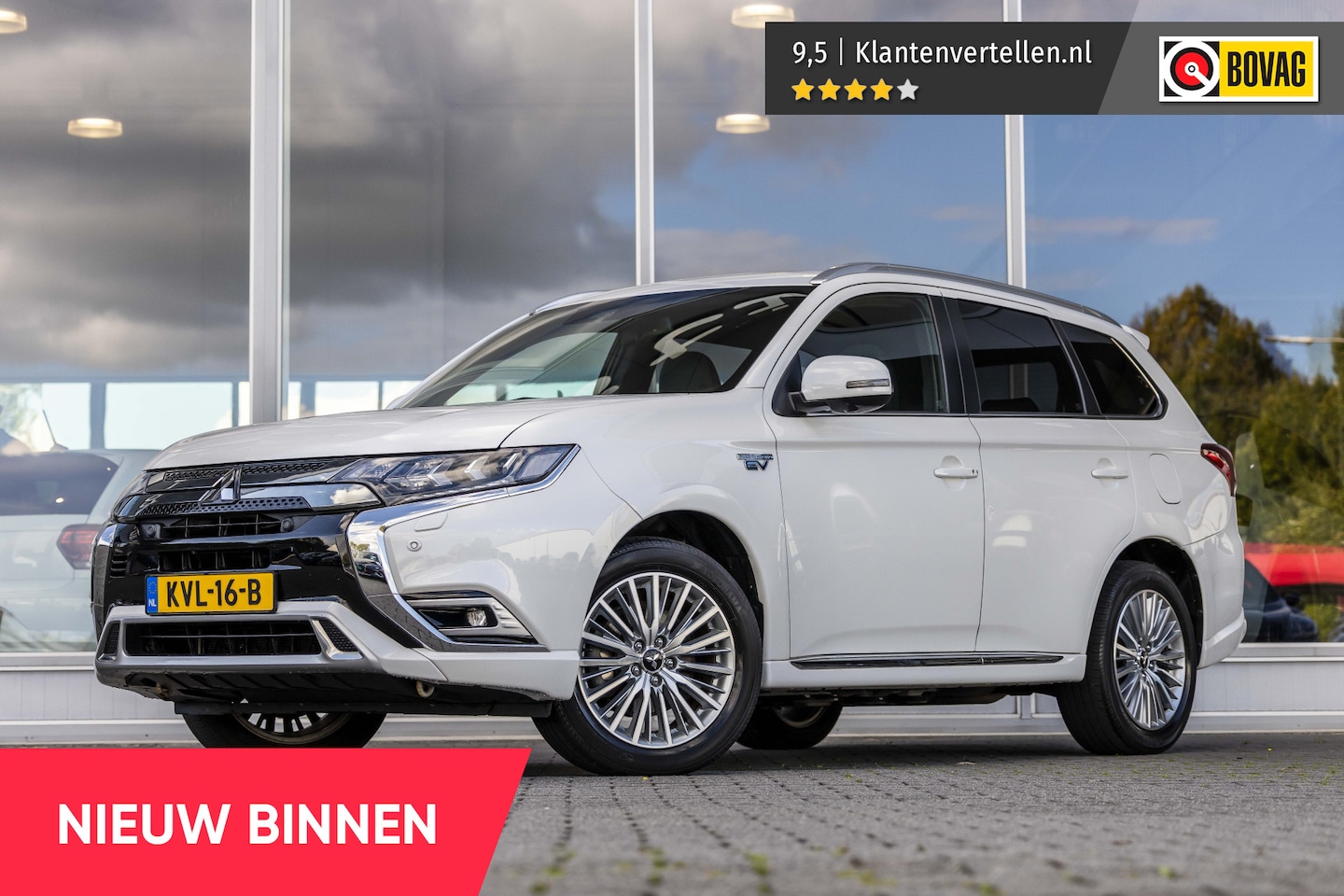 Mitsubishi Outlander - 2.4 PHEV Instyle | Pano | 360° Camera | Leder - AutoWereld.nl