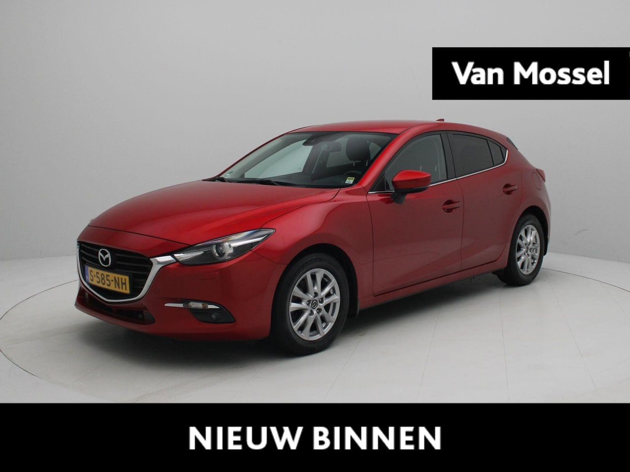 Mazda 3 - 2.0 SkyActiv-G 120 SkyLease+ | Automaat | Stoelverwarming | Stuurverwarming | Navigatie | - AutoWereld.nl