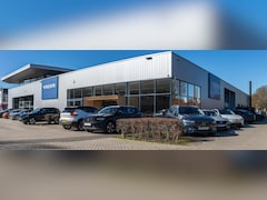 Volvo XC40 - Recharge Plus 70 kWh - IntelliSafe Assist & Surround - Parkeercamera achter - Verwarmde vo