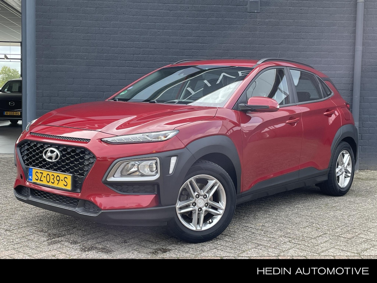 Hyundai Kona - 1.0T Essence | Trekhaak | Camera | Navigatie | Climate Control - AutoWereld.nl