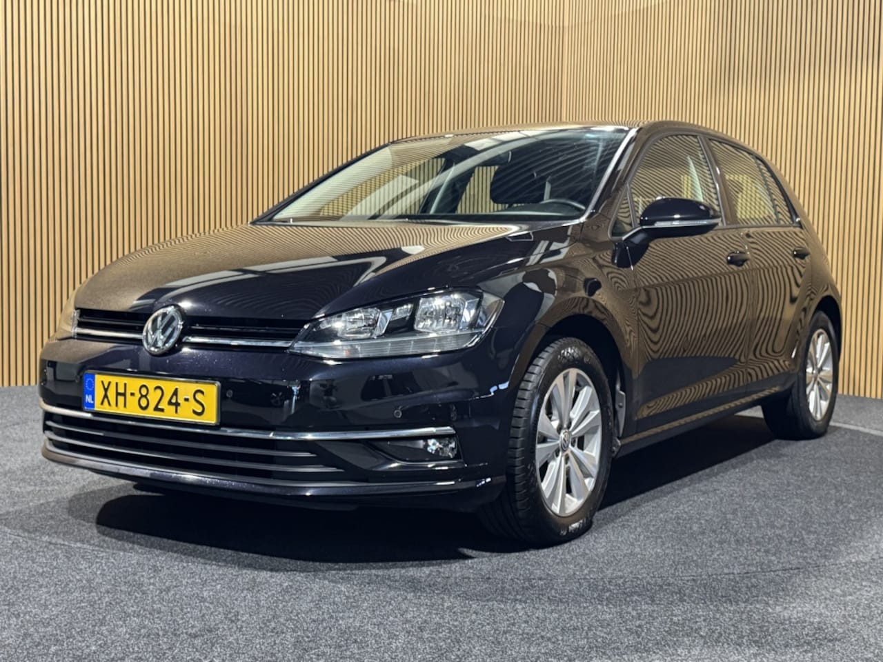 Volkswagen Golf - 1.0 TSI Comfortline | NAP | Ad. Cruise | Clima | CarPlay | Navi | PDC V+A | - AutoWereld.nl