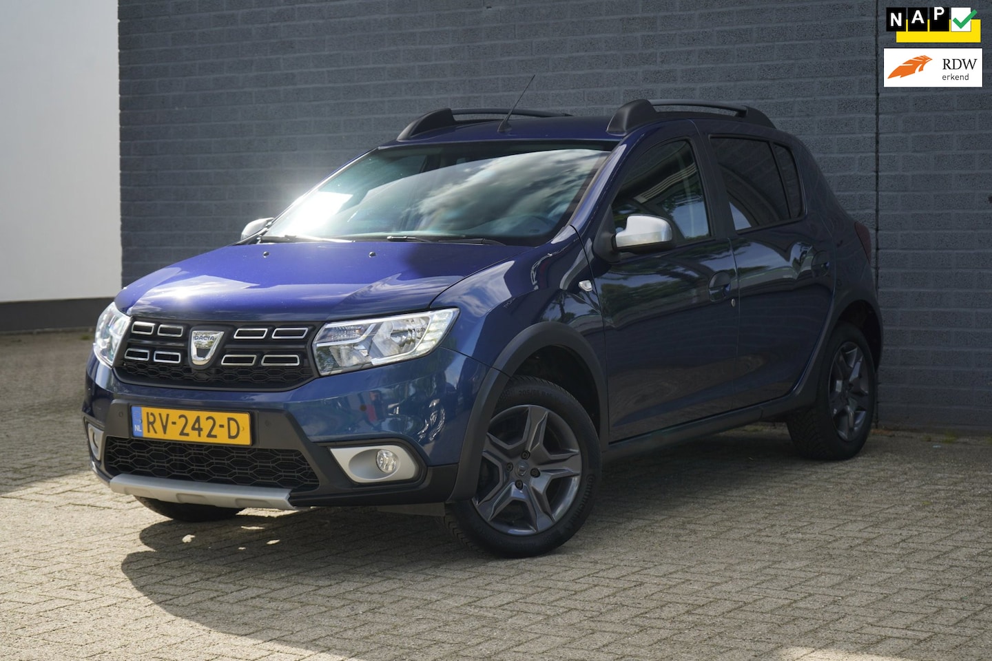 Dacia Sandero Stepway - 0.9 TCe SL Automaat, Trekhaak, Airco - AutoWereld.nl