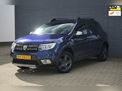 Dacia Sandero Stepway - 0.9 TCe SL Automaat, Trekhaak, Airco