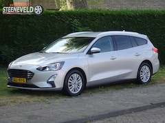 Ford Focus Wagon - 1.0 125pk Hybrid Titanium met Navi, Camera en WinterPack