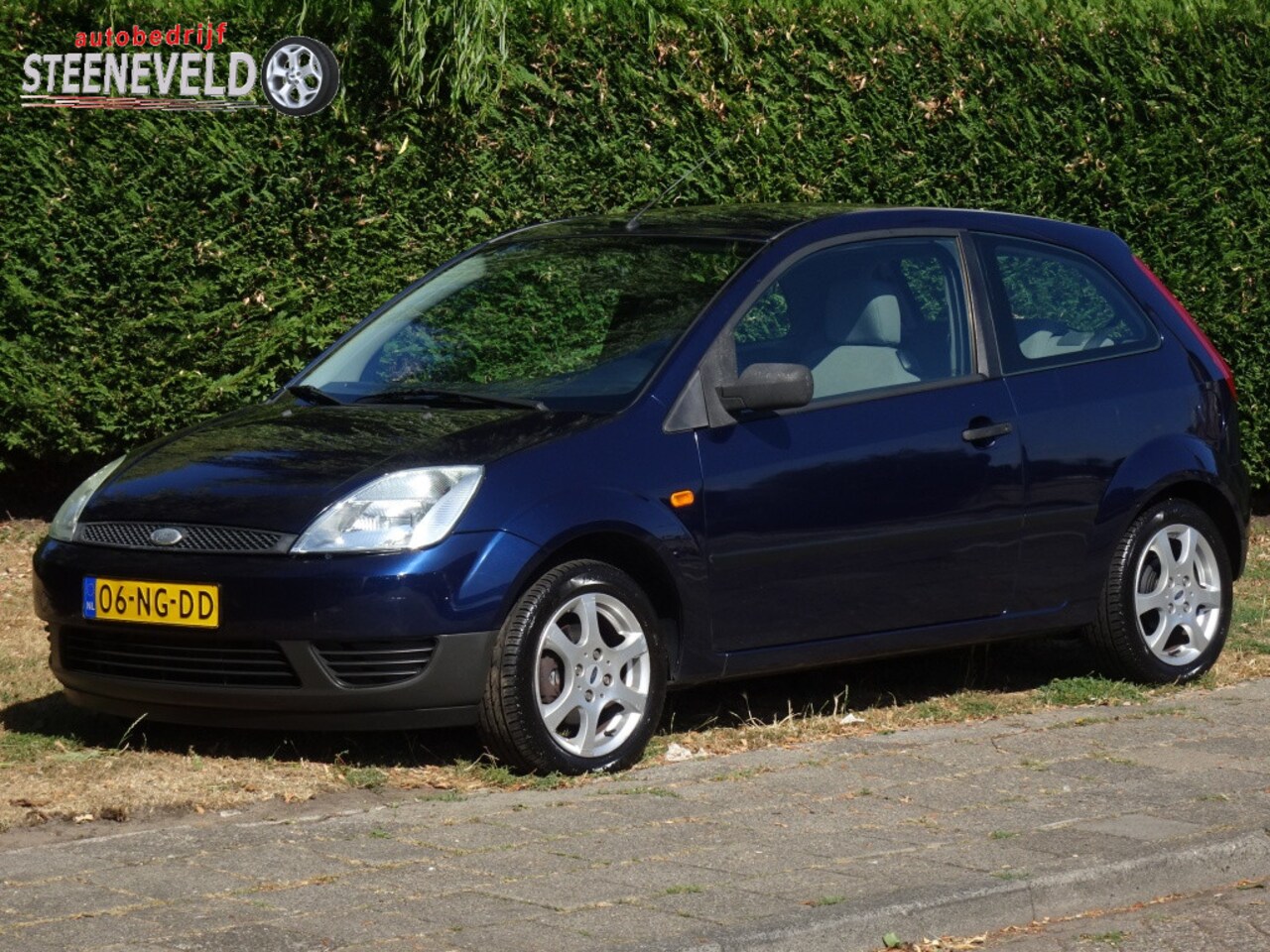 Ford Fiesta - 1.25 Celebration met Bluetooth en Trekhaak - AutoWereld.nl