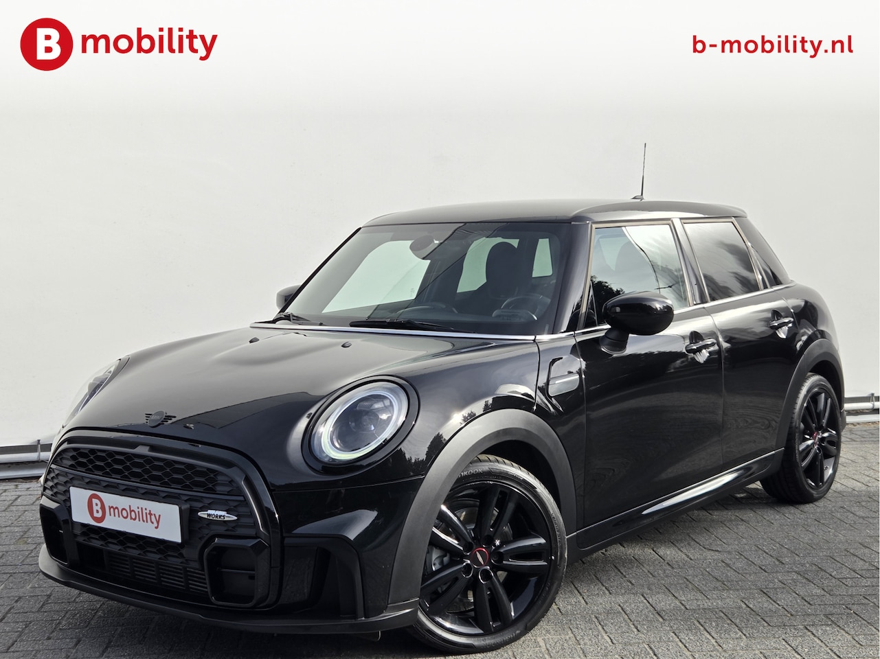 MINI John Cooper Works - 1.5 Cooper 5-Drs. JCW Sportstoelen BTW Auto! | Apple CarPlay | Navigatie | DAB Audio | Cru - AutoWereld.nl