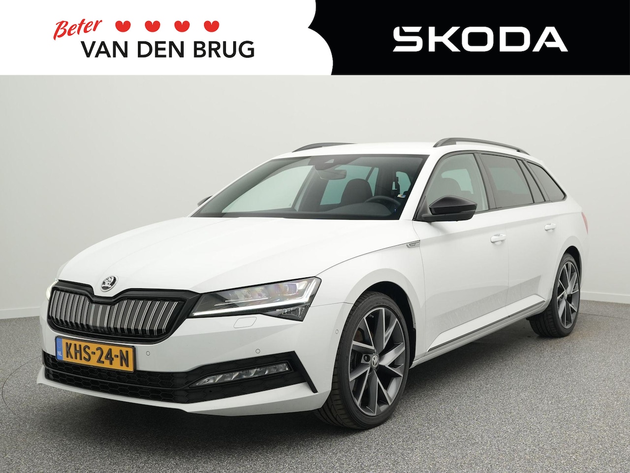 Skoda Superb Combi - 1.4 TSI iV Sportline Business 218 pk DSG | DCC | LED Matrix | Trekhaak | Side Assist | Ada - AutoWereld.nl