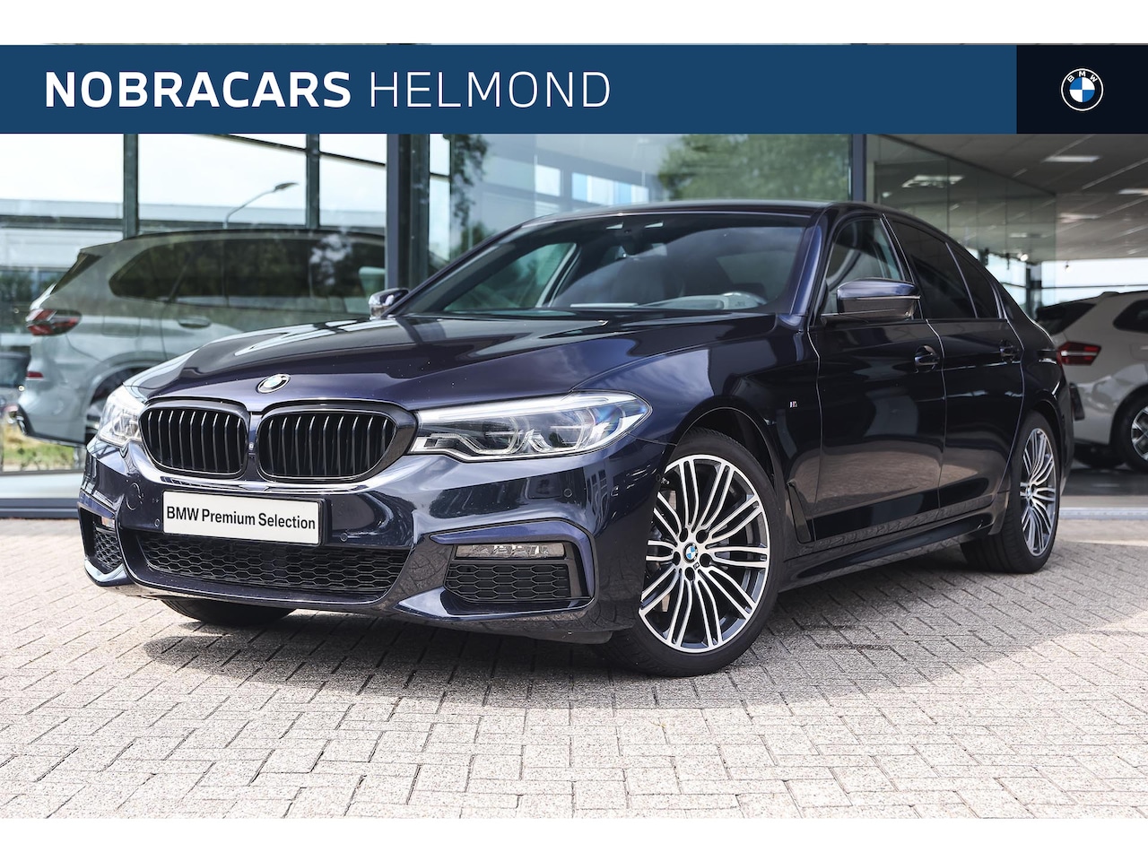 BMW 5-serie - 520i High Executive M Sport Automaat / Trekhaak / Comfortstoelen / Adaptieve LED / Comfort - AutoWereld.nl