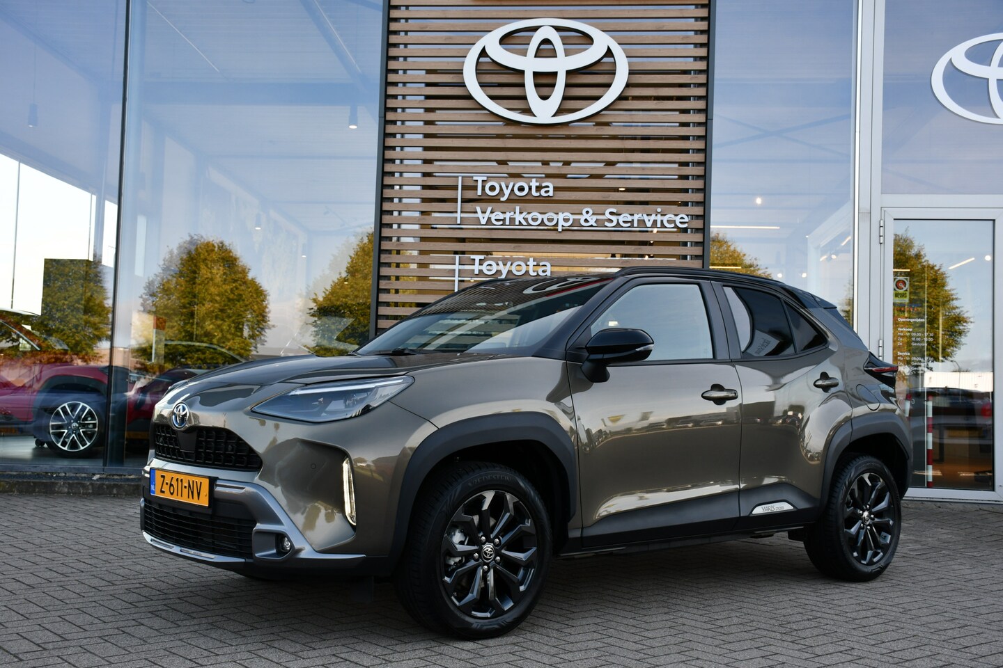 Toyota Yaris Cross - 1.5 Hybrid Explore Automaat 116pk | PDC vóór- & achter | Apple Carplay/Android Auto | 1e E - AutoWereld.nl