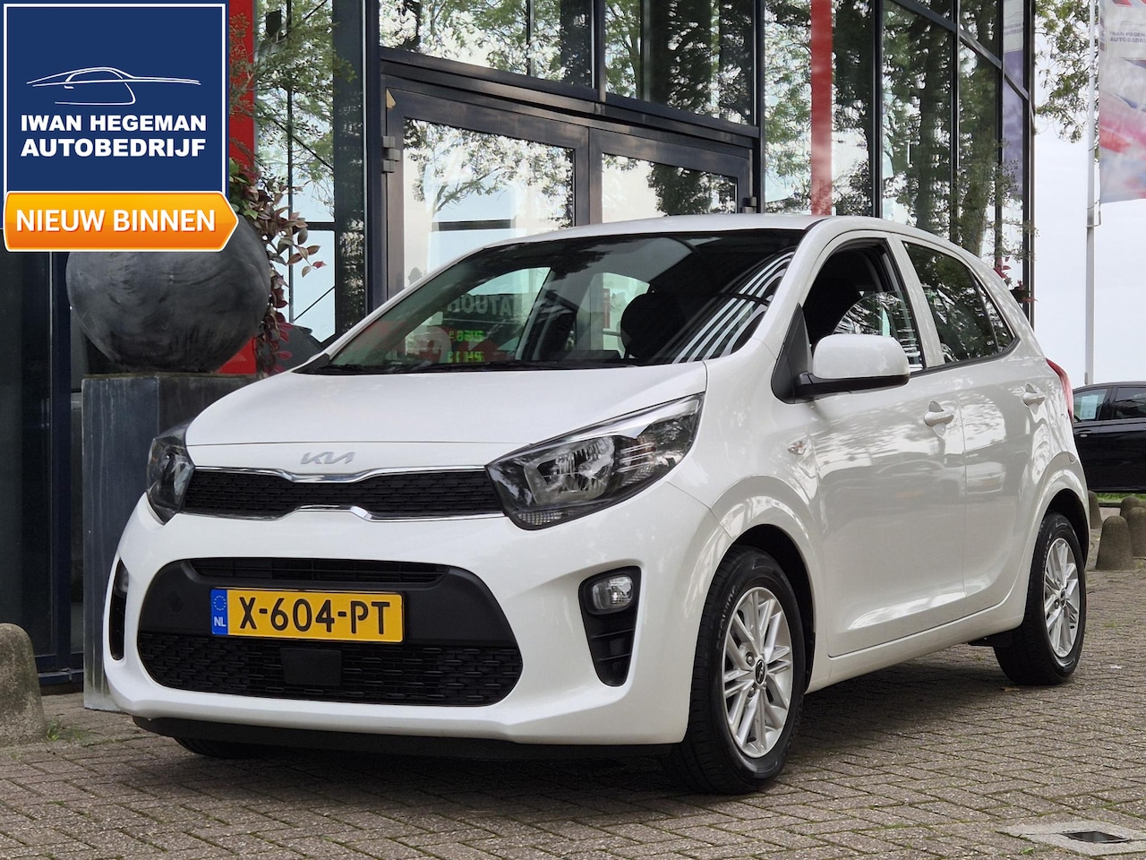 Kia Picanto - 1.0 DPi DynamicLine AUTOMAAT | Navigatie via Apple Carplay | Airco | Licht metalen velgen - AutoWereld.nl
