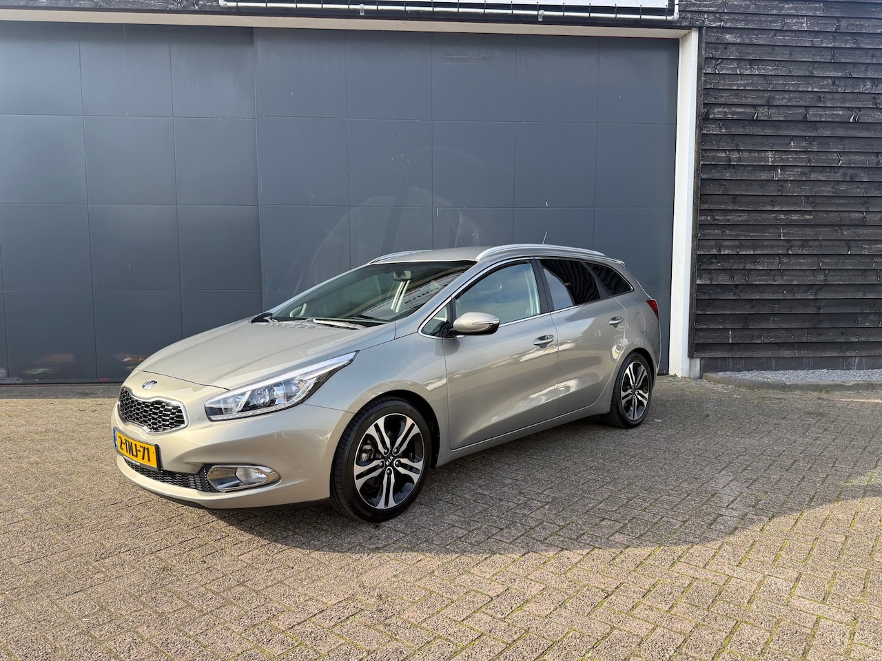 Kia Cee'd Sportswagon - 1.6 GDI Business Pack 1.6 GDI Business Pack - AutoWereld.nl