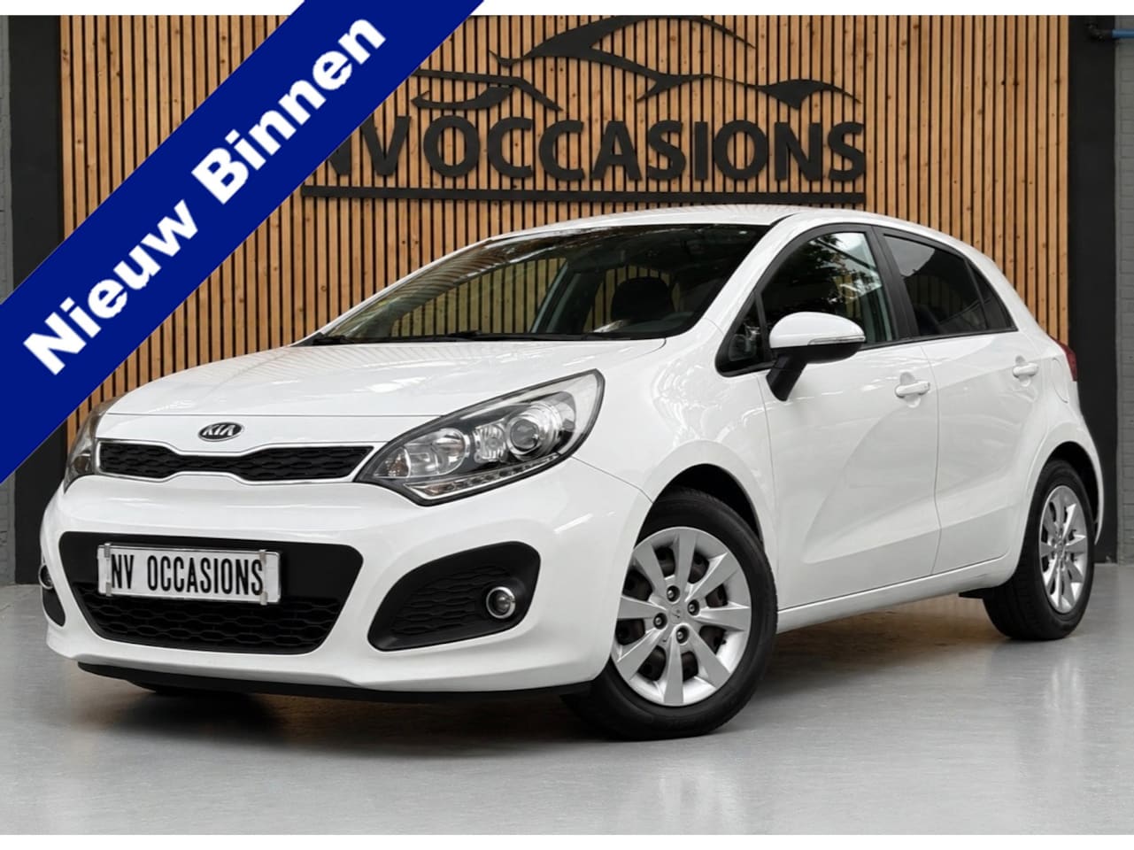 Kia Rio - 1.2 CVVT Plus Pack AIRCO/BLUETOOTH/CENTV/NAP/MFS/AUTO-DIMLICHT - AutoWereld.nl