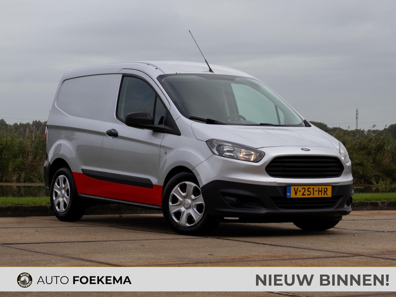 Ford Transit Courier - 1.5 TDCI Economy Edition Cruise control Verwarmde voorruit - AutoWereld.nl