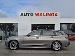 BMW 3-serie Touring - SOH 94% Panoramadak | Leer | Sportstoelen | Trekhaak | Carplay | 320e Business Edition Plu