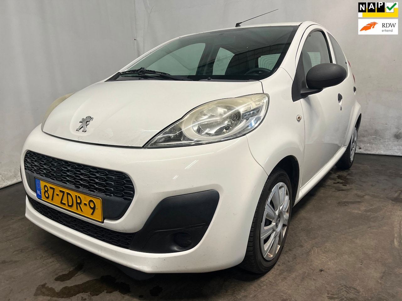Peugeot 107 - 1.0 Access Accent - Schadeauto! - AutoWereld.nl