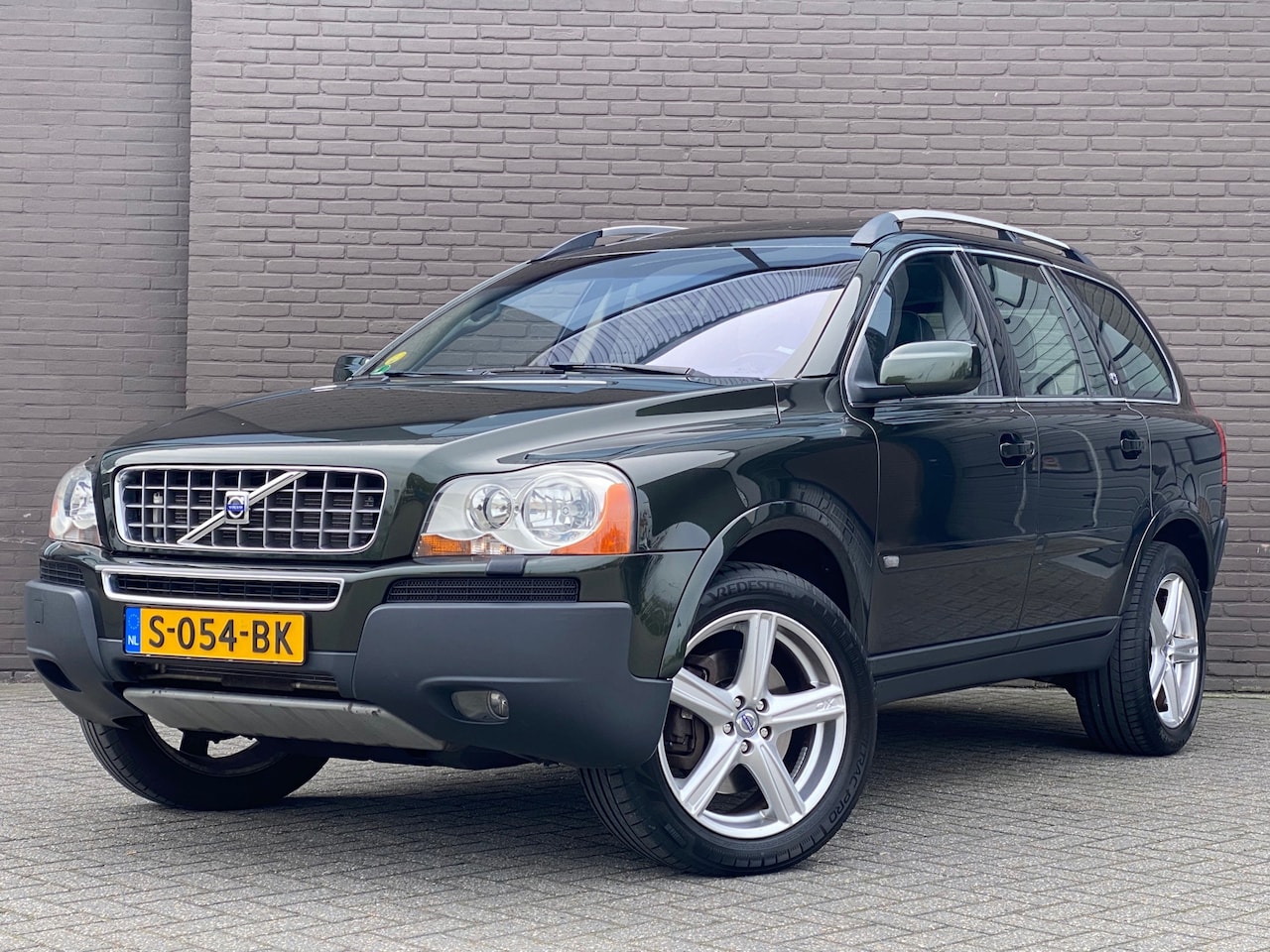 Volvo XC90 - 4.4 V8 Summum/ 7 persoons!/ Schuifkanteldak - AutoWereld.nl