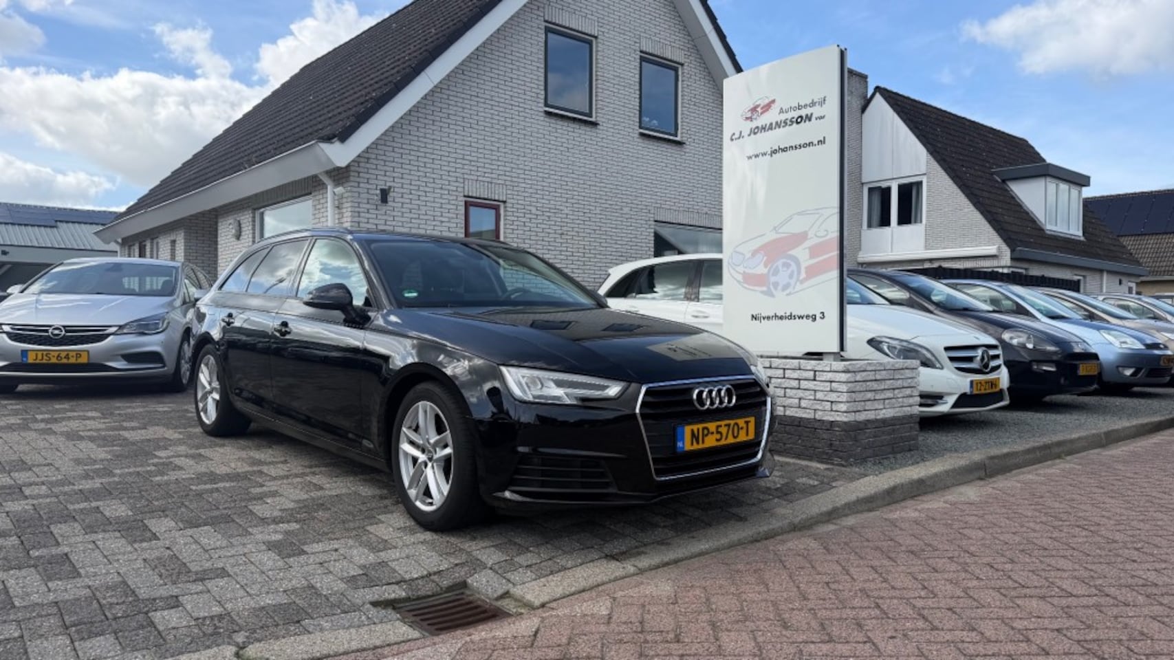 Audi A4 Avant - 2.0 TDI ultra Pro Line Avant 2.0 TDI Ultra Pro line - AutoWereld.nl