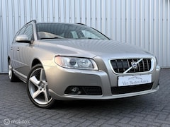 Volvo V70 - 3.2 Momentum | Aut | ACC | 238pk | Youngtimer | 07 | Xenon | PDC | Volledige historie |