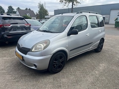 Toyota Yaris Verso - 1.3-16V VVT-i Sol