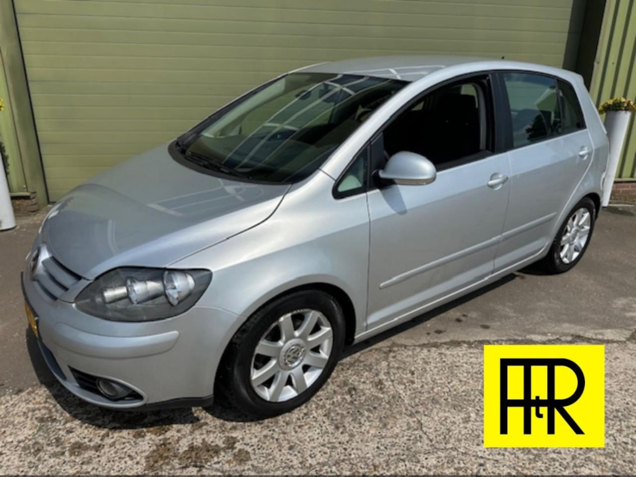 Volkswagen Golf Plus - Plus 2.0 FSI Sportline Airco Cruise APK 09-2027 - AutoWereld.nl