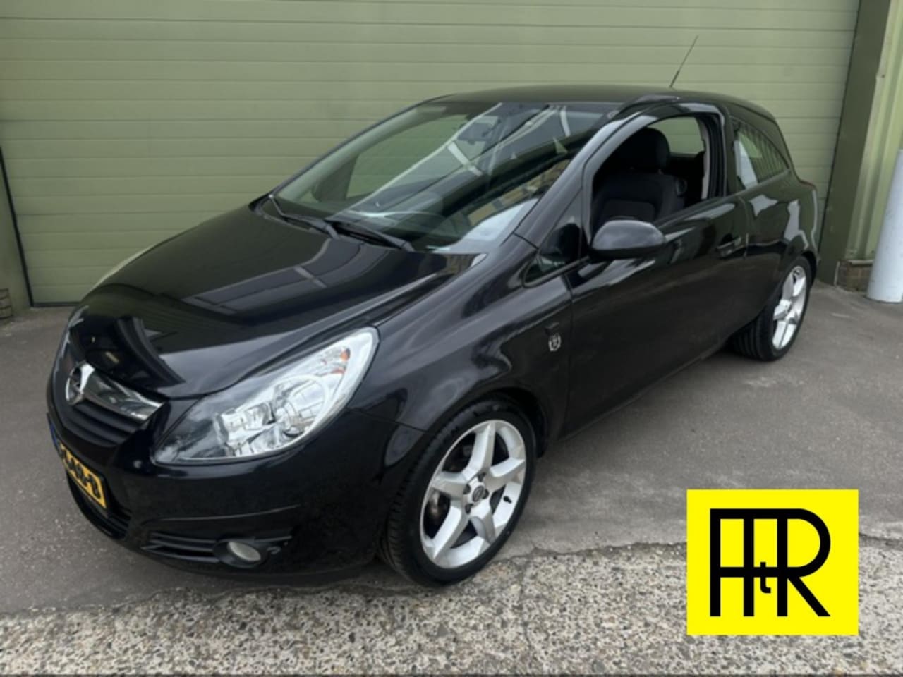 Opel Corsa - 1.4 - 16V Sport APK 05-2027 - AutoWereld.nl