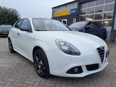 Alfa Romeo Giulietta - 1.4 T Sprint - Schuif / kanteldak - Navigatie