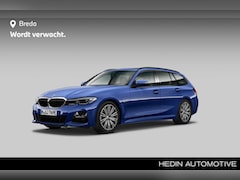 BMW 3-serie Touring - 330e High Executive | M-sport | Head Up | Laserlight | Achteruitrijcamera | Stoelverwarmin