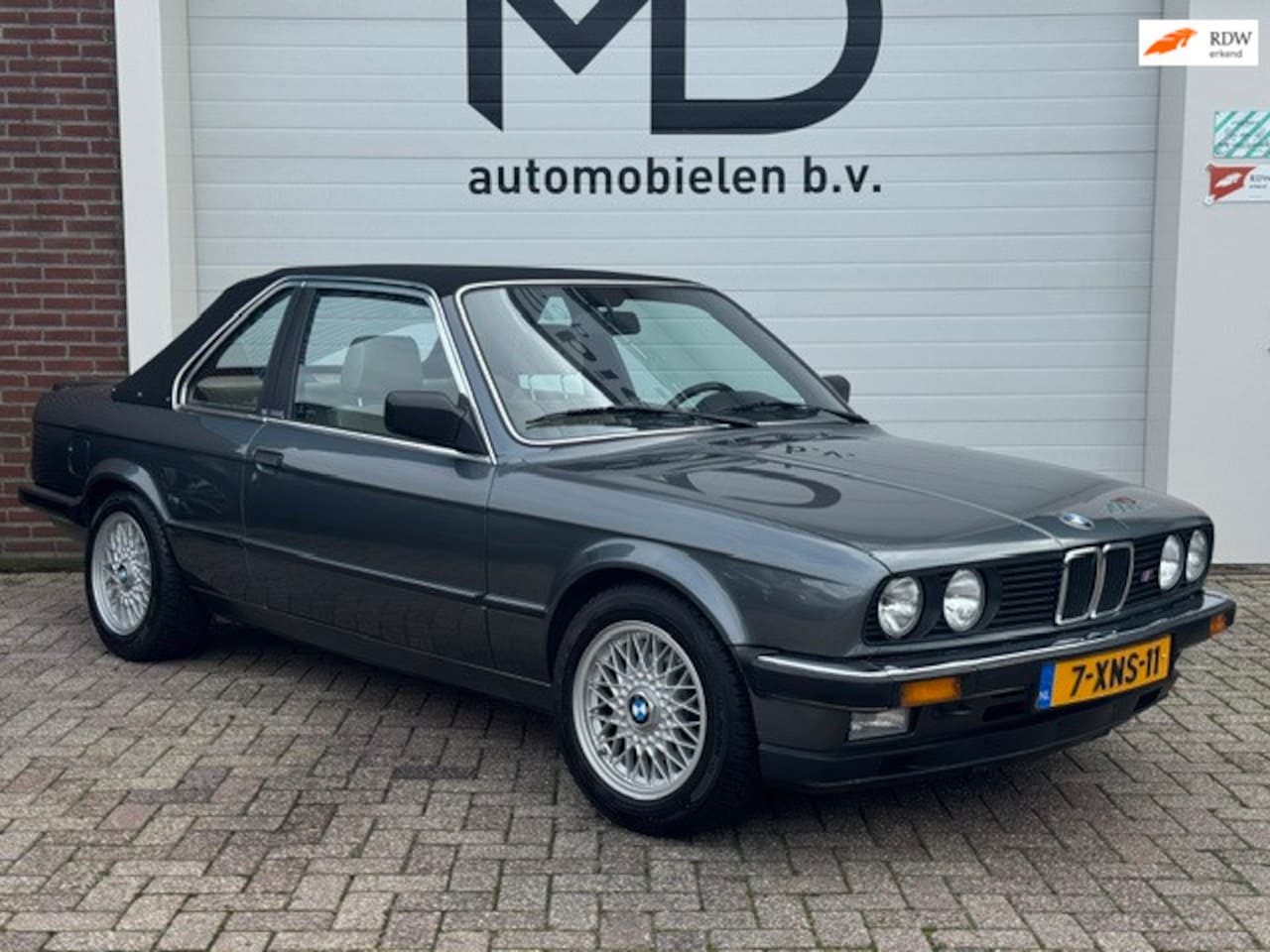 BMW 3-serie Cabrio - 323i Baur TC - Unieke auto -Liefhebbers auto -Volledige documentatie -Super nette staat !- - AutoWereld.nl