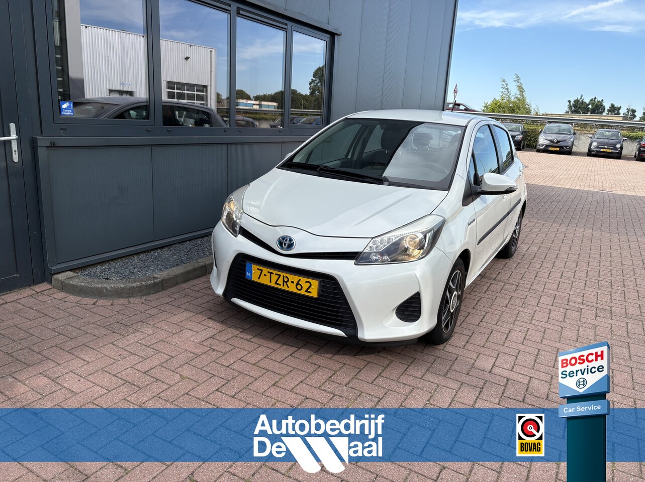 Toyota Yaris - 1.5 Hybrid Aspiration Automaat 5-drs. CAMERA/NAVI/CLIMA/CRUISE/TREKHAAK/PARELMOERWIT! - AutoWereld.nl