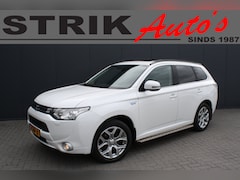 Mitsubishi Outlander - 2.0 PHEV instyle - SCHUIFDAK - TREKHAAK - LEDER - NAVIGATIE - CAMERA - 2x PDC