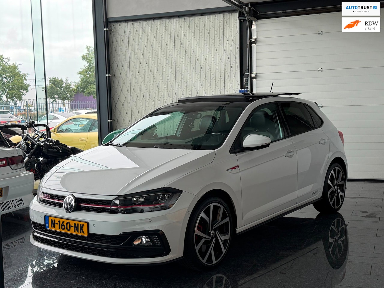 Volkswagen Polo - 2.0 TSI GTI 2018 200PK DSG Pano Virt Wit - AutoWereld.nl