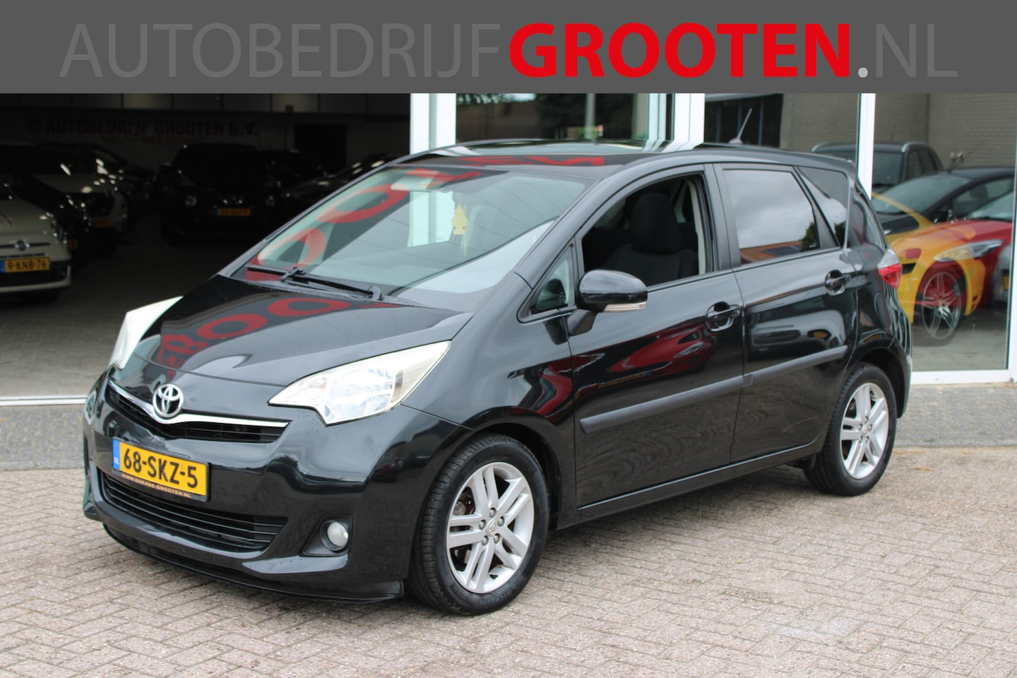 Toyota Verso S - 1.3 VVT-i Dynamic//Automaat//Pano//Trekhaak!! - AutoWereld.nl