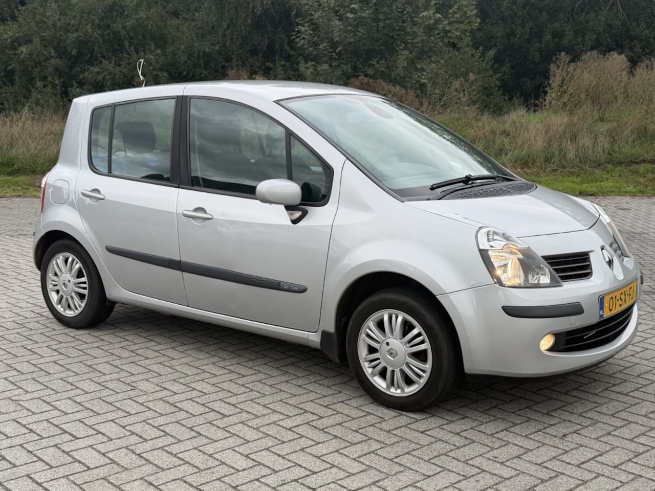 Renault Modus - 1.4-16V Airco Apk:6-2027 - AutoWereld.nl
