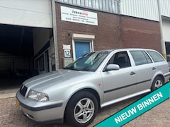 Skoda Octavia Combi - 2.0 SLX AIRCO