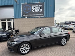 BMW 3-serie - 330e Essential