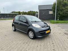 Peugeot 107 - 1.0-12V XS