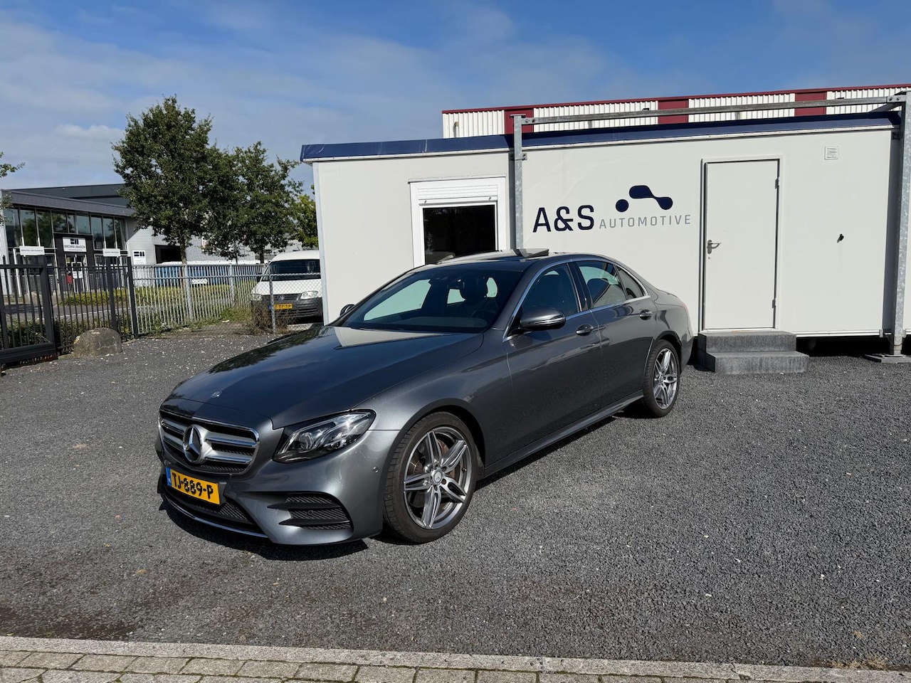 Mercedes-Benz E-klasse - 220 d Prestige Plus 108.000 KM !! AFN Trekhaak- Burmeister -Schuifdak - AutoWereld.nl