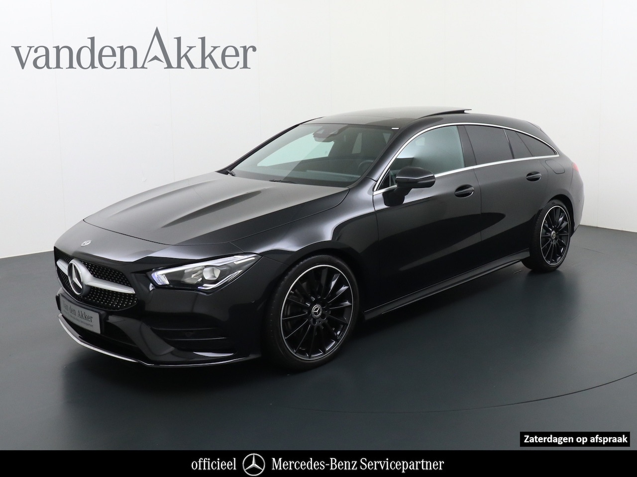 Mercedes-Benz CLA-klasse Shooting Brake - 200 AMG 164pk // Panoramadak // 19"AMG Velgen // Sfeerverlichting // Privacy Glas // Carpl - AutoWereld.nl